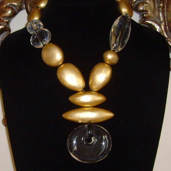 MONIES Clear Lucite and Gold Leaf Necklace - Picture 5 of 14